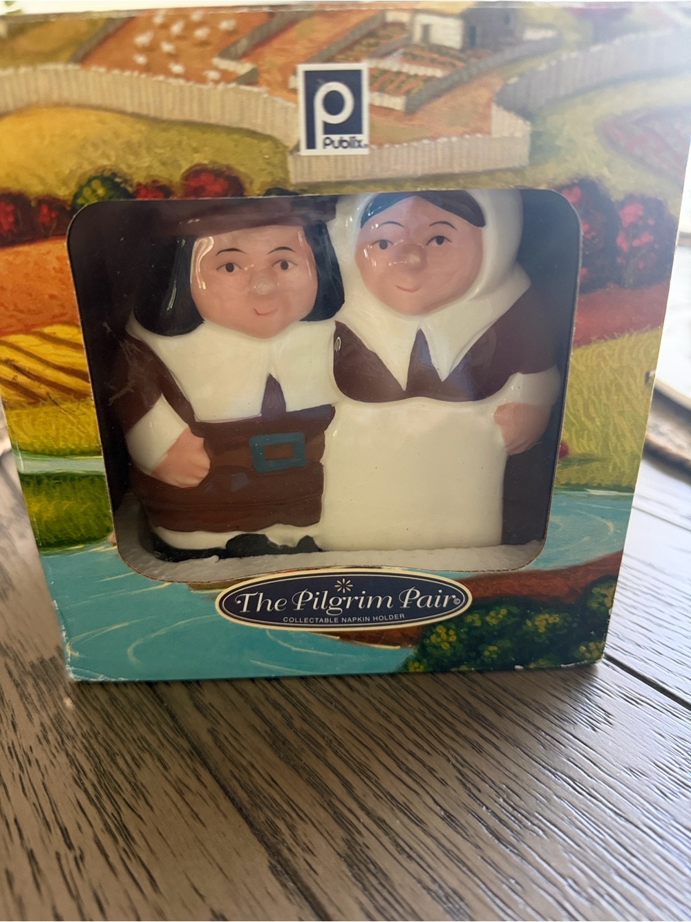 Publix The Pilgrim Pair Collectible Napkin Holder - Brown & White